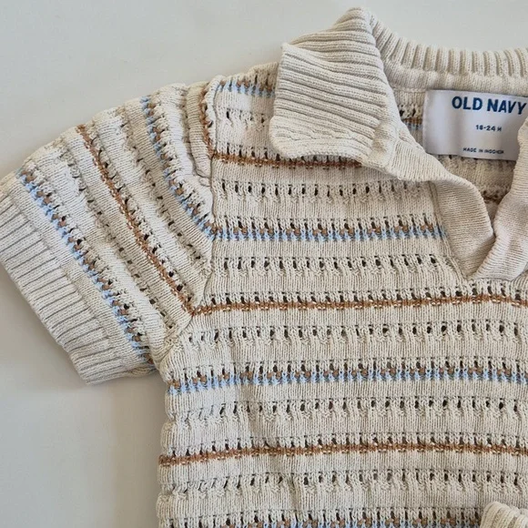 Old Navy Striped Knit Baby Set - Picture 4 of 8